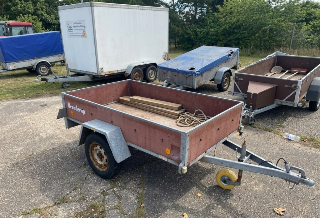 Skrot traileren her