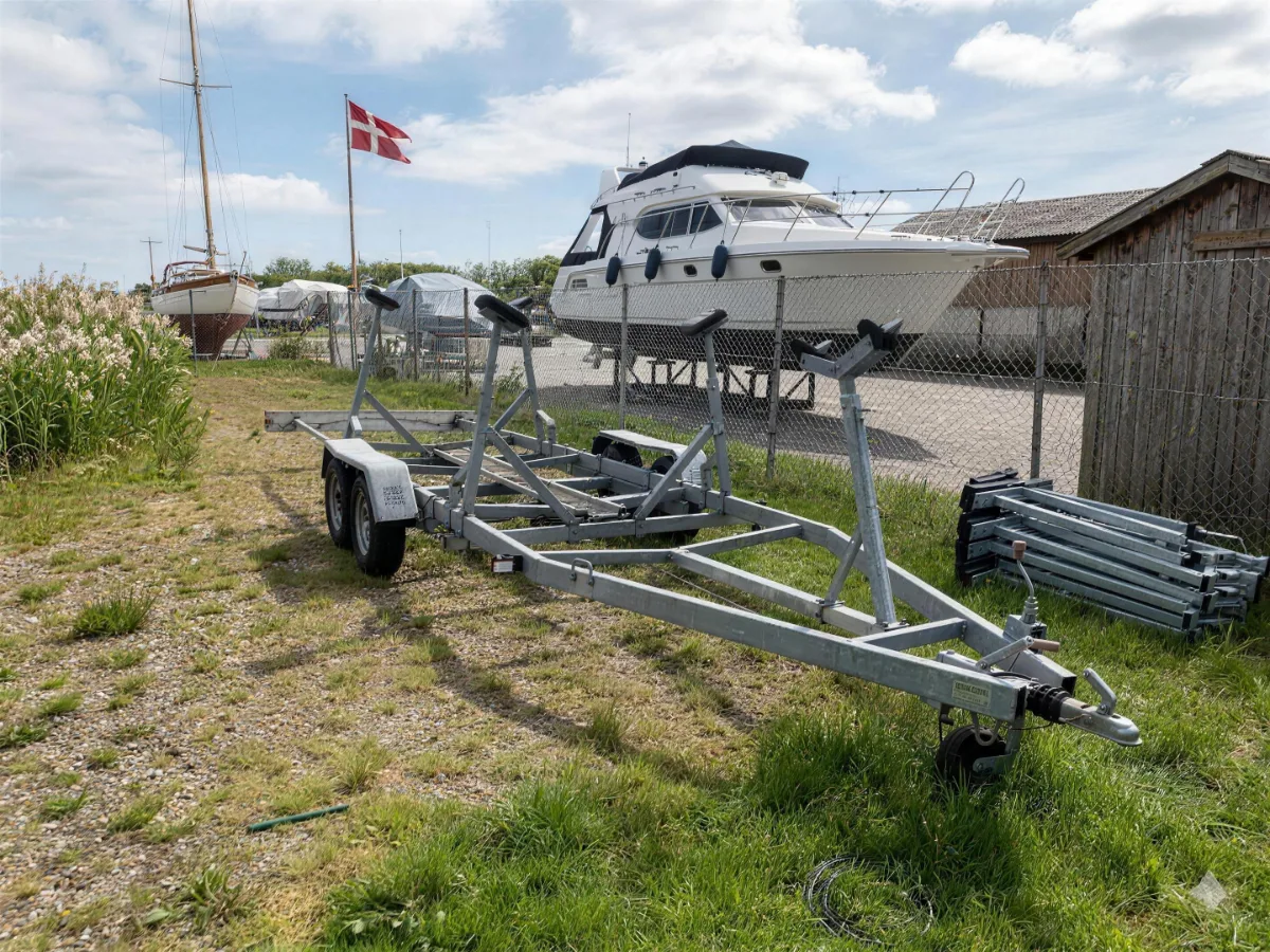 Gammel bådtrailer